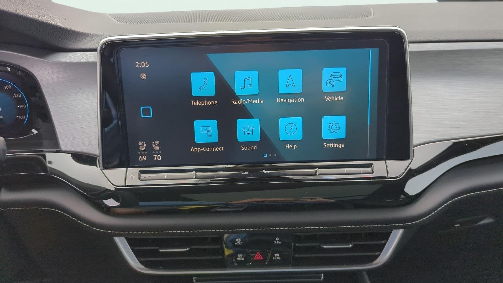 2026 Volkswagen Atlas Cross Sport SE w/Tech - Photo 27