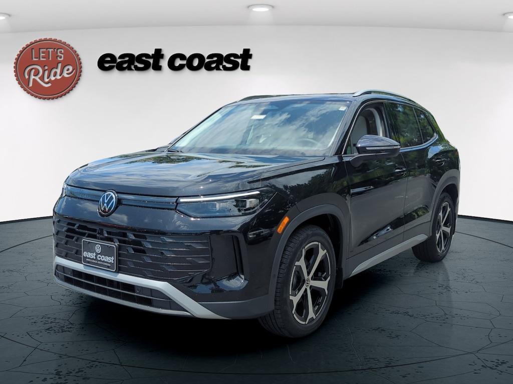 New 2026 Volkswagen Tiguan SE SUV