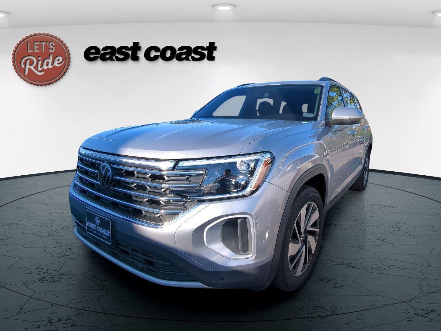 2025 Volkswagen Atlas SE w/Tech