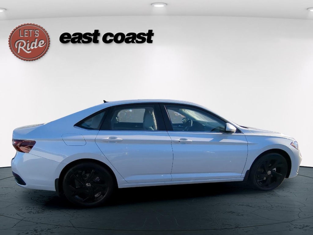 New 2026 Volkswagen Jetta SE Sedan