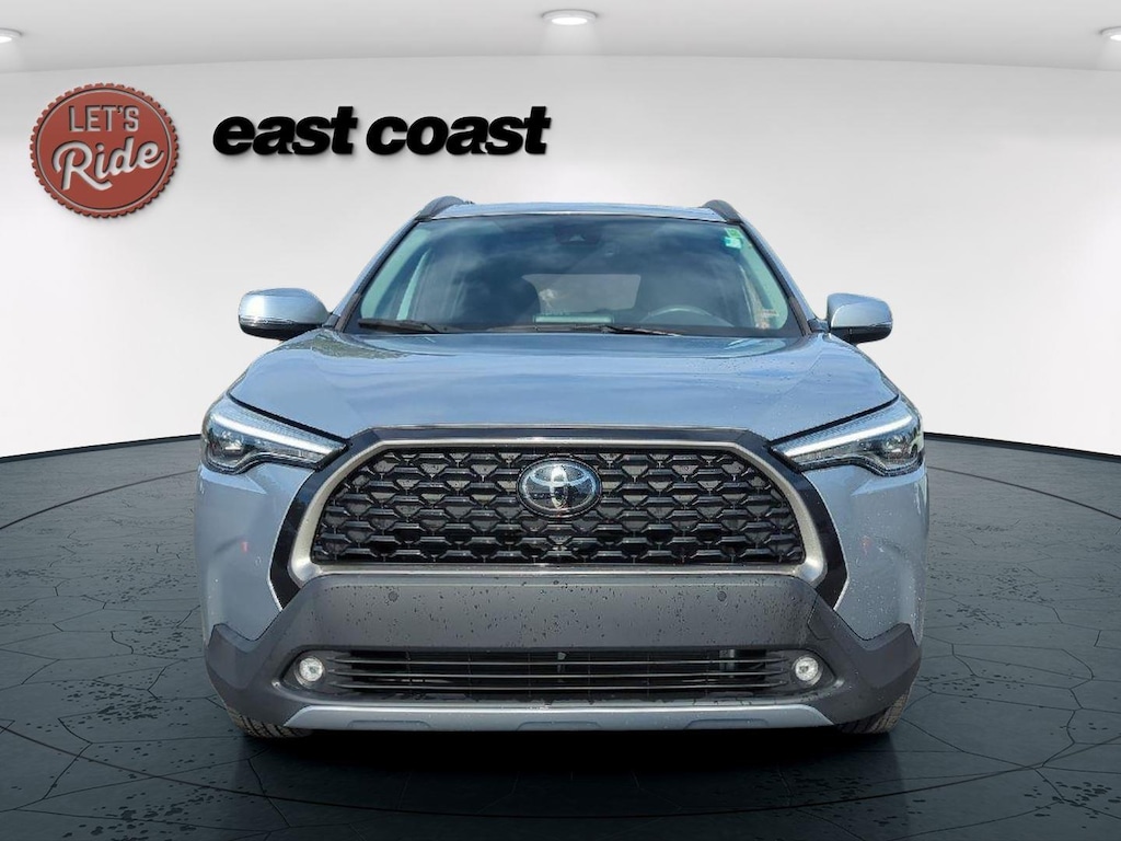 Used 2022 Toyota Corolla Cross XLE SUV