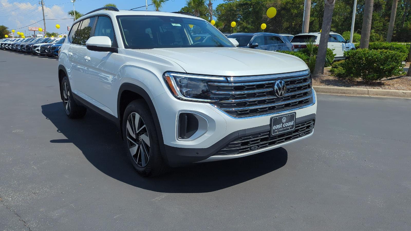 2026 Volkswagen Atlas SE Technology photo 2