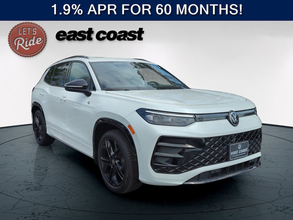 New 2026 Volkswagen Tiguan 2.0T SE R-Line Black SUV