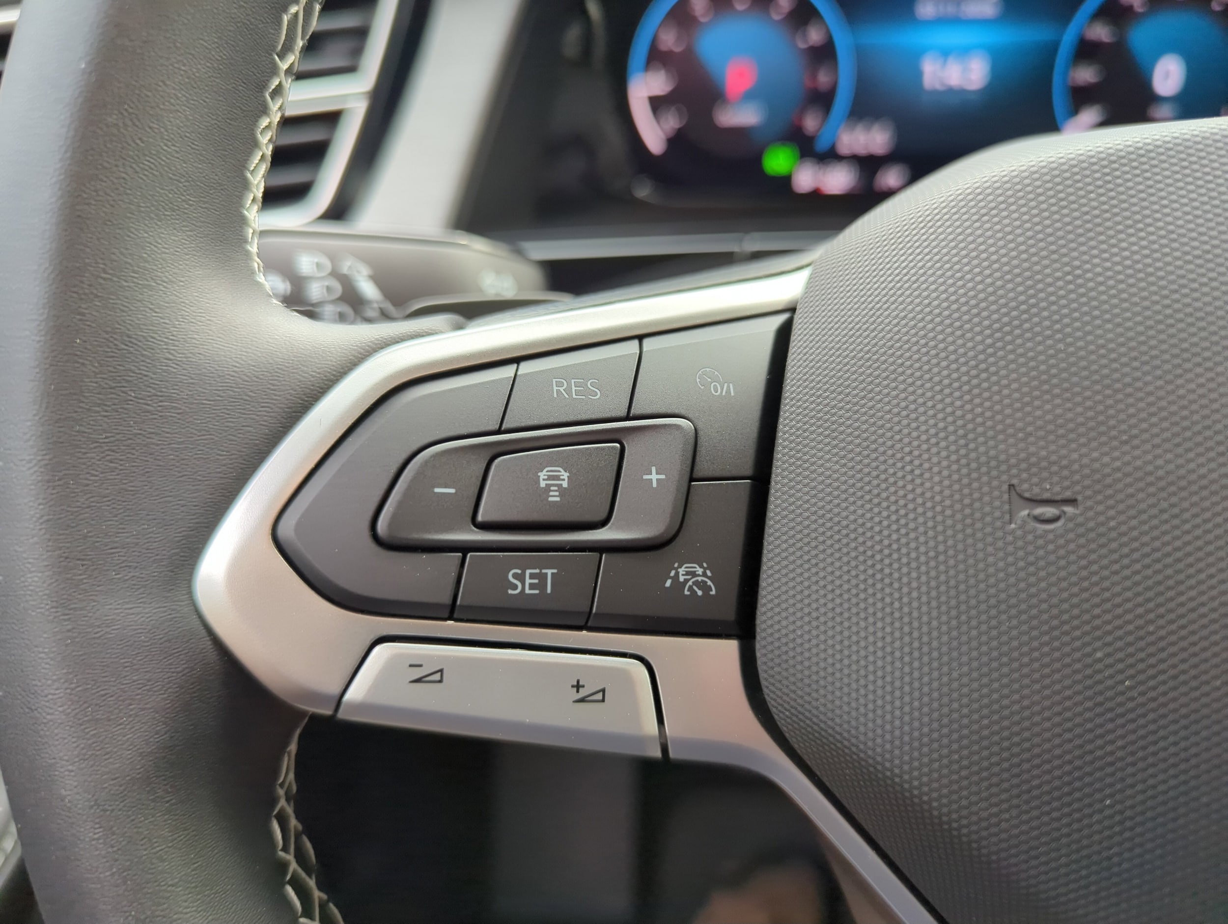 2026 Volkswagen Atlas Cross Sport SE w/Tech - Photo 20