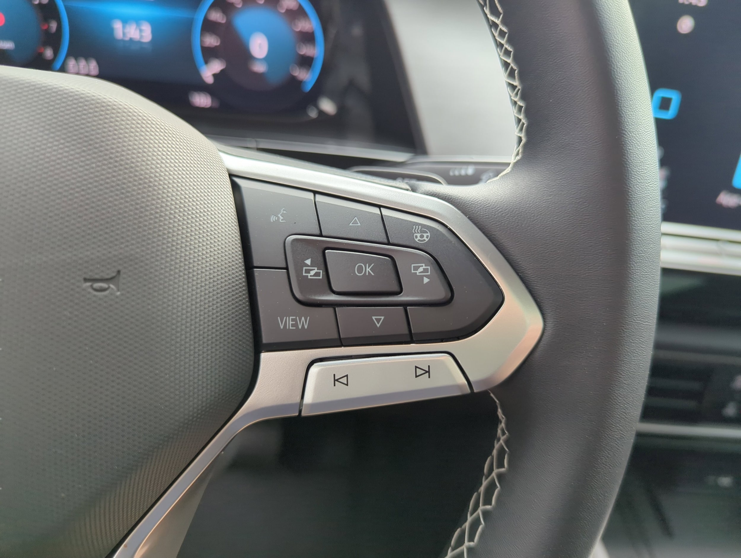 2026 Volkswagen Atlas Cross Sport SE w/Tech - Photo 21