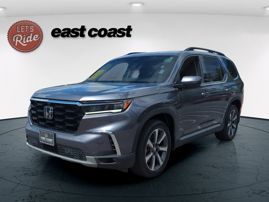 Used 2023 Honda Pilot Elite SUV