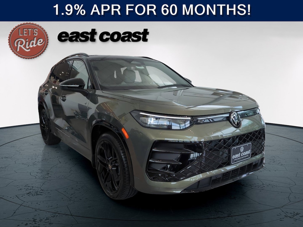 New 2026 Volkswagen Tiguan 2.0T SE R-Line Black SUV