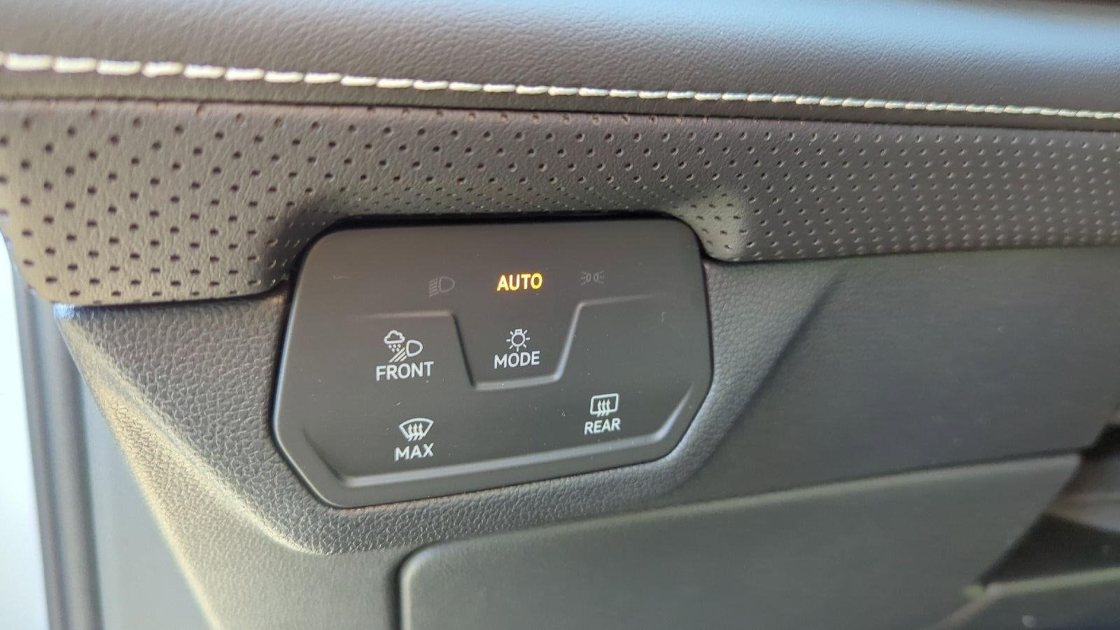 2026 Volkswagen Atlas Cross Sport SE w/Tech - Photo 21