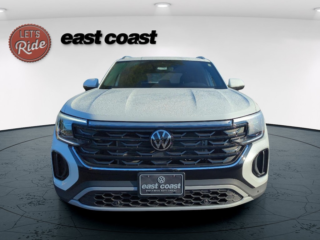 New 2026 Volkswagen Atlas Cross Sport 2.0T SE w/Technology SUV