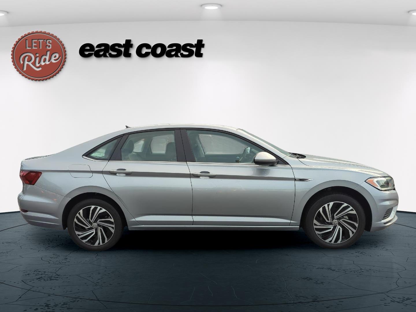 2021 Volkswagen Jetta SEL photo 3