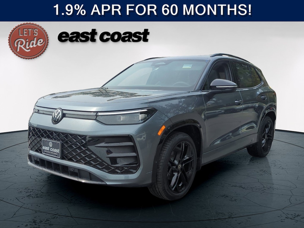 New 2026 Volkswagen Tiguan 2.0T SE R-Line Black SUV