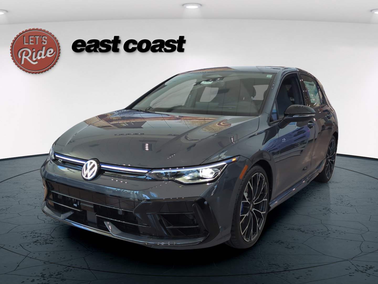 2026 Volkswagen Golf R Base Hatchback