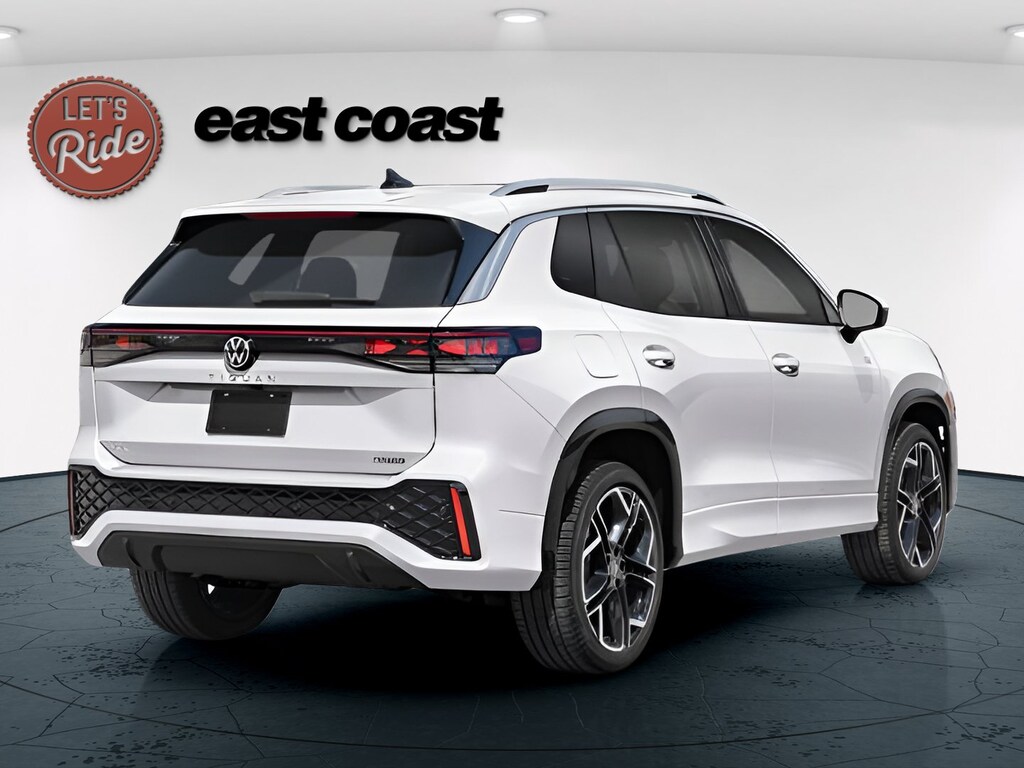 New 2026 Volkswagen Tiguan SEL R-Line Turbo SUV