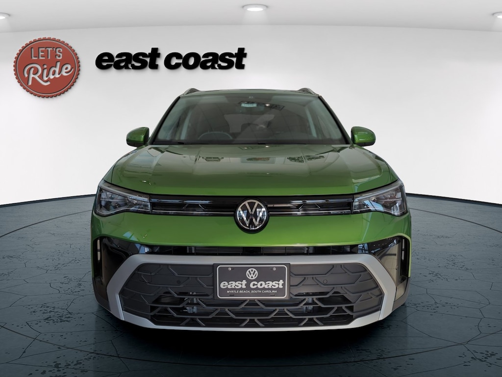 New 2026 Volkswagen Taos 1.5T SE SUV
