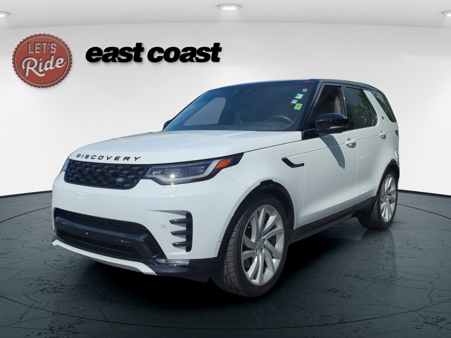 2023 Land Rover Discovery HSE R Dynamic's photo
