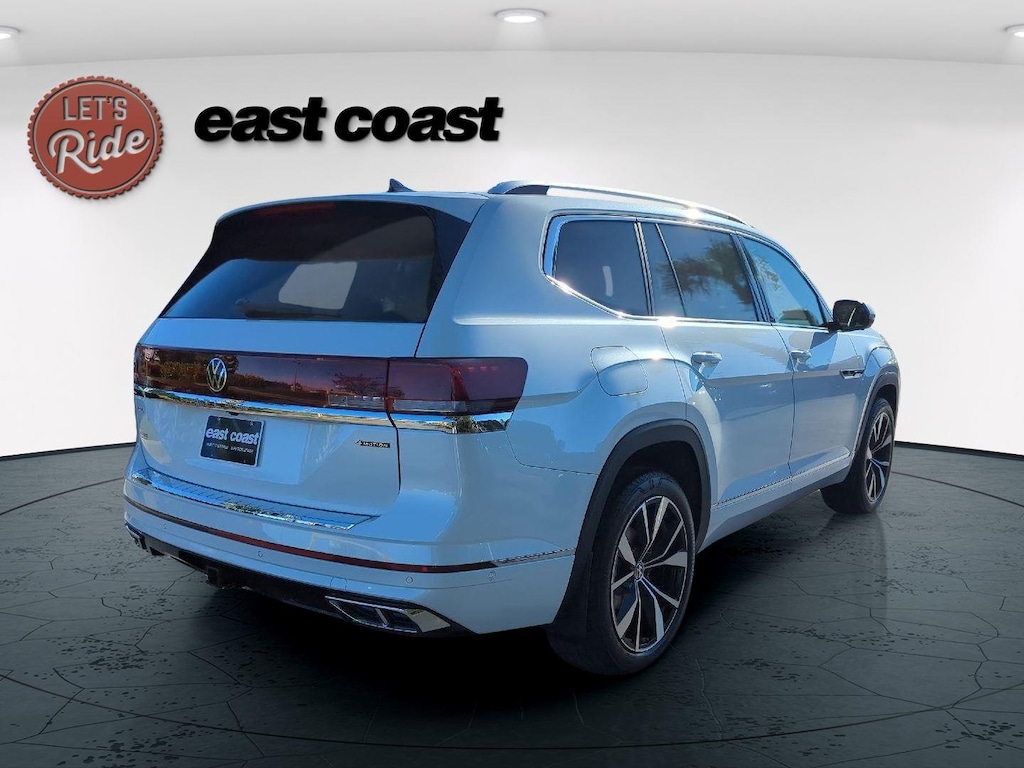 New 2026 Volkswagen Atlas 2.0T SEL Premium R-Line SUV