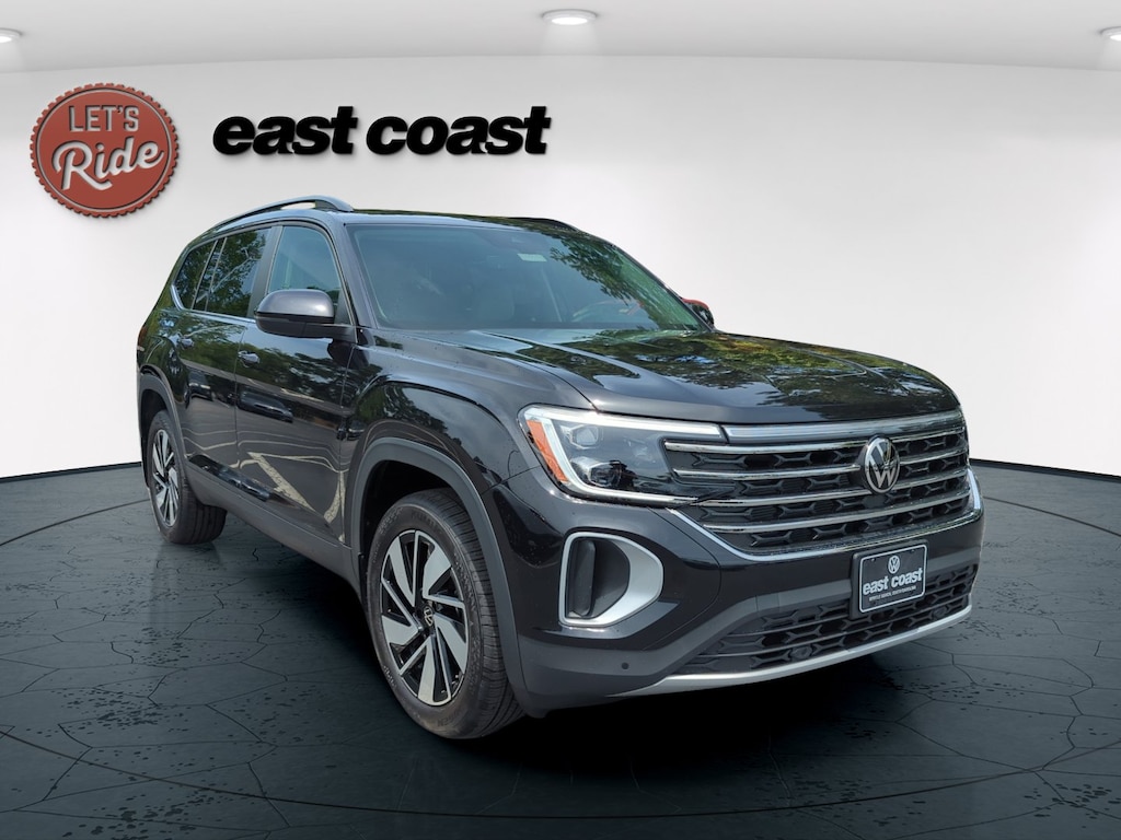 New 2026 Volkswagen Atlas SE w/Technology SUV