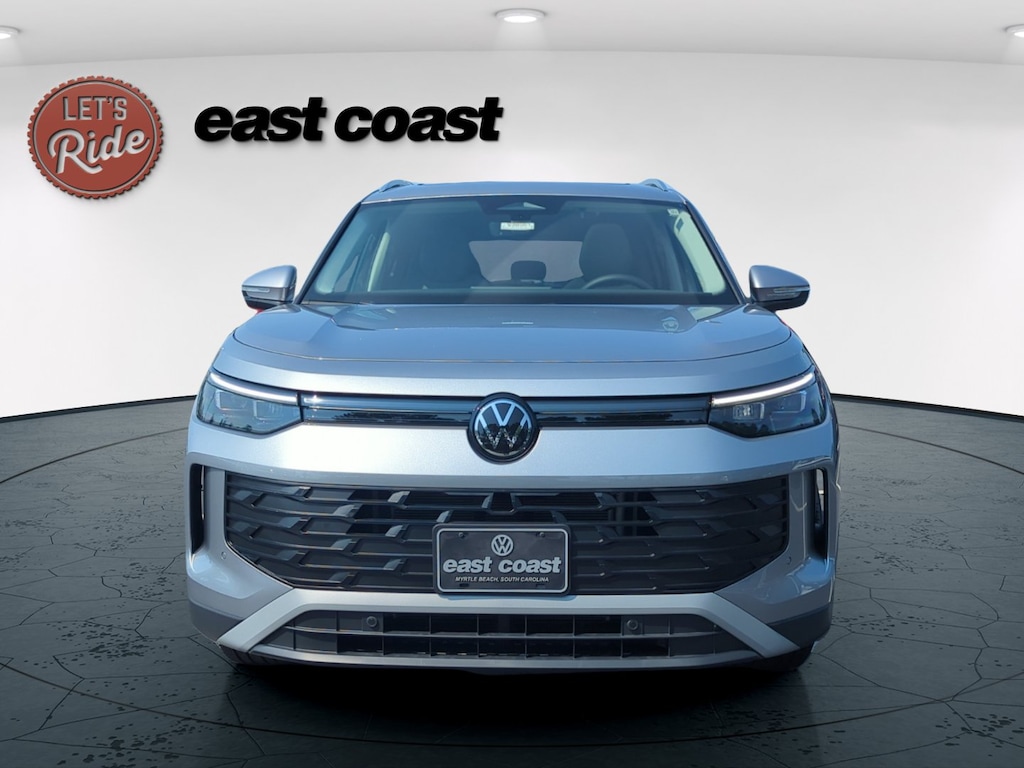 New 2026 Volkswagen Tiguan SE SUV