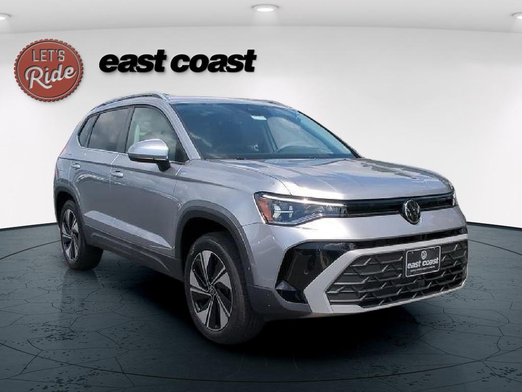 Used 2025 Volkswagen Taos SE SUV