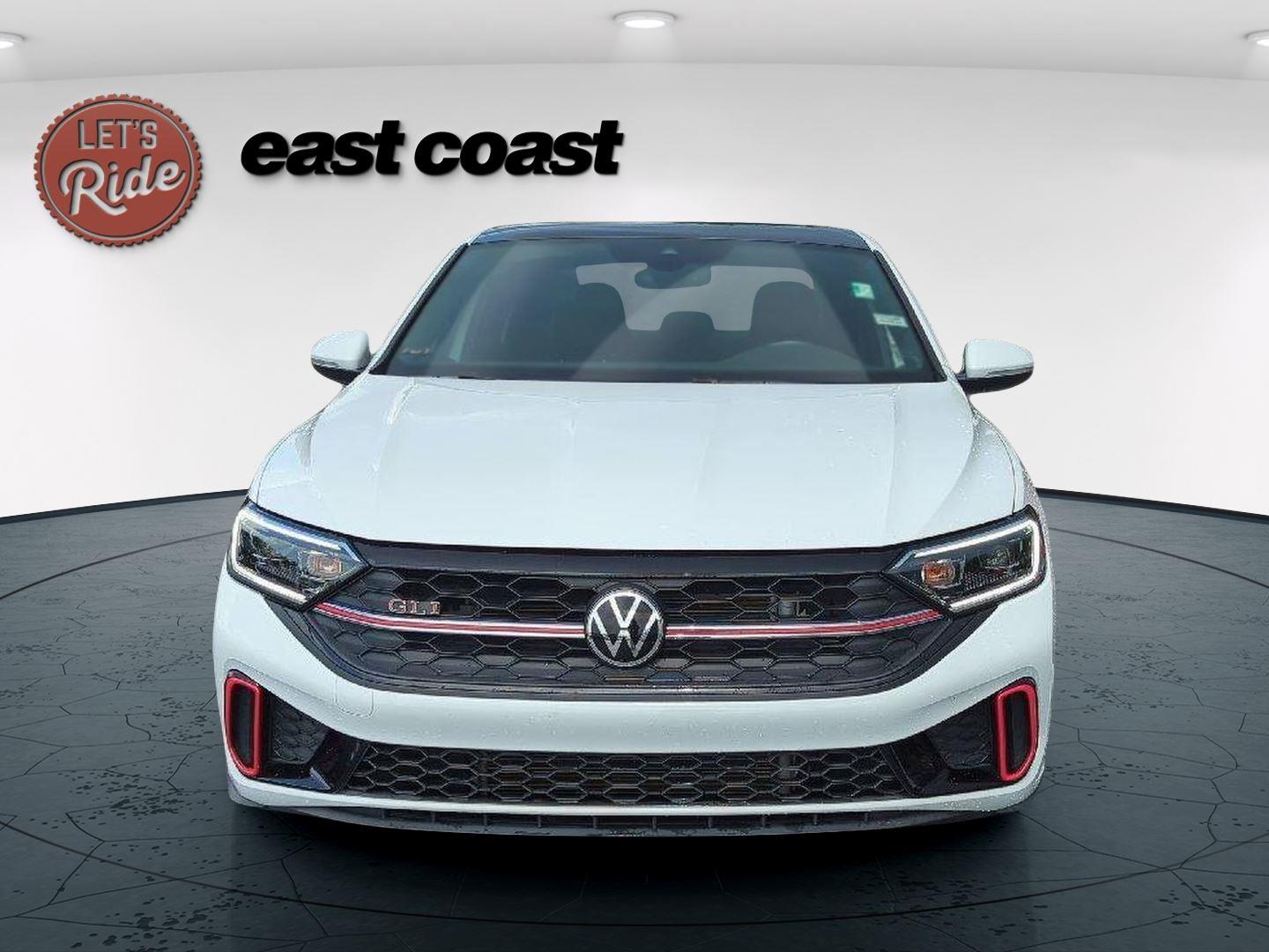 2023 Volkswagen Jetta GLI Autobahn photo 2