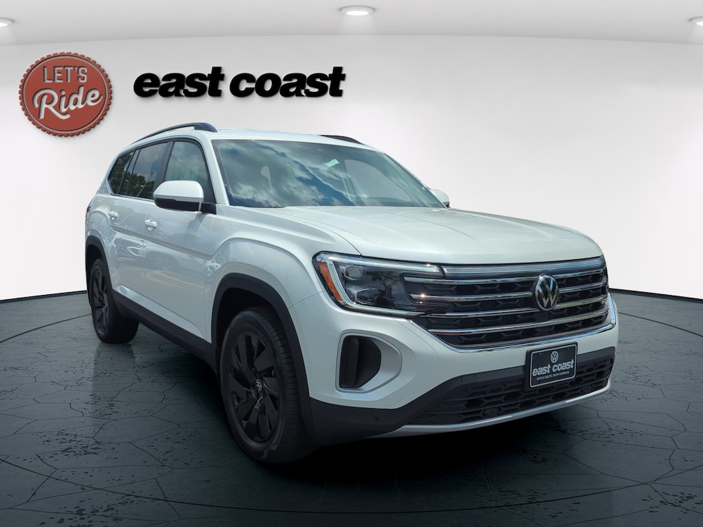 New 2026 Volkswagen Atlas SE w/Technology SUV