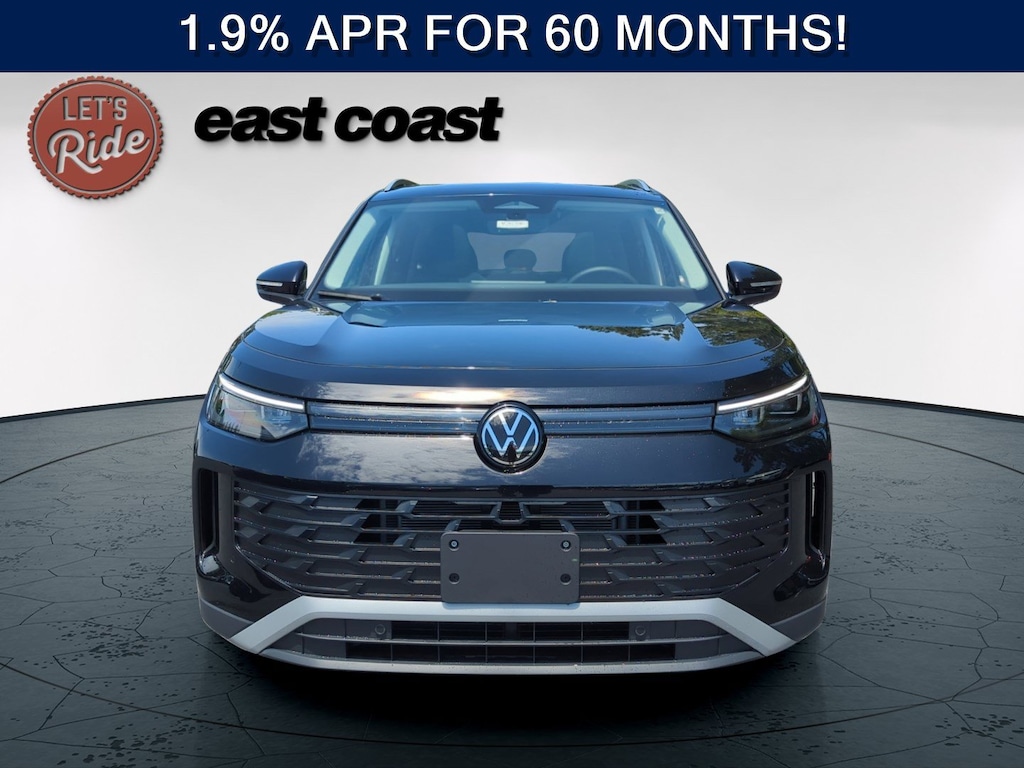 New 2026 Volkswagen Tiguan 2.0T SE SUV