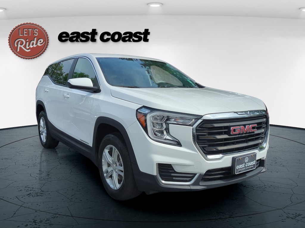 Used 2022 GMC Terrain SLE SUV