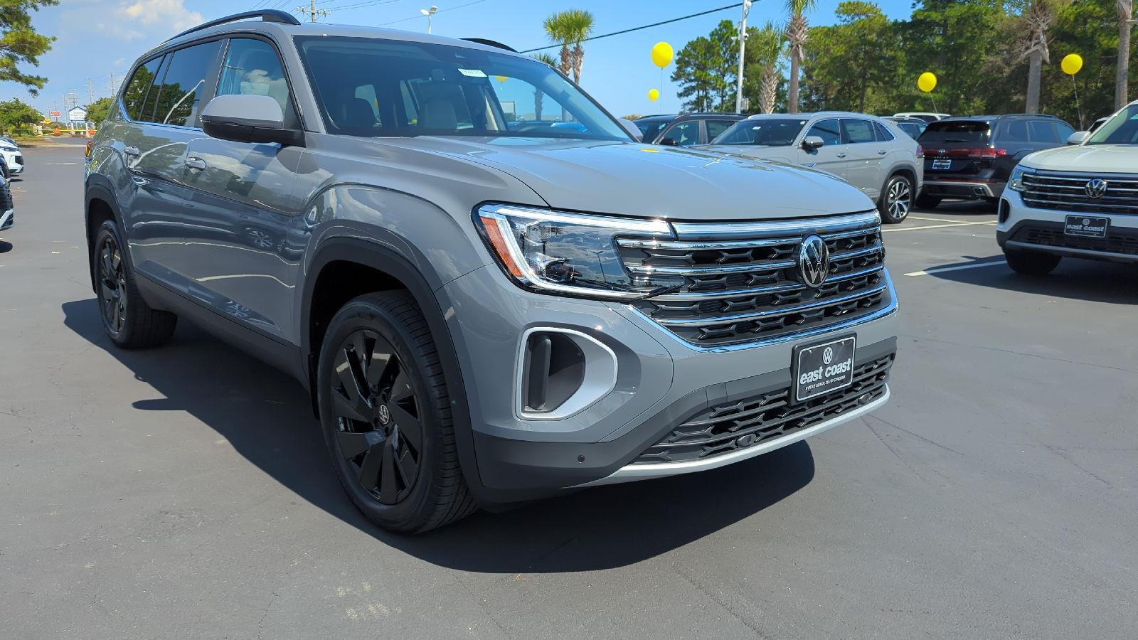 2026 Volkswagen Atlas SE Technology photo 3