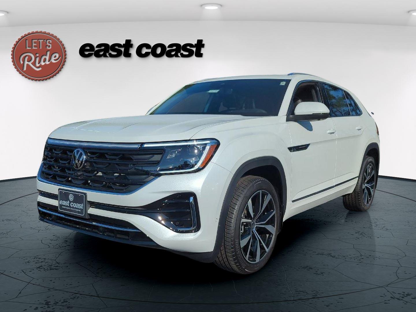 2026 Volkswagen Atlas Cross Sport SEL Premium R-LINE's photo
