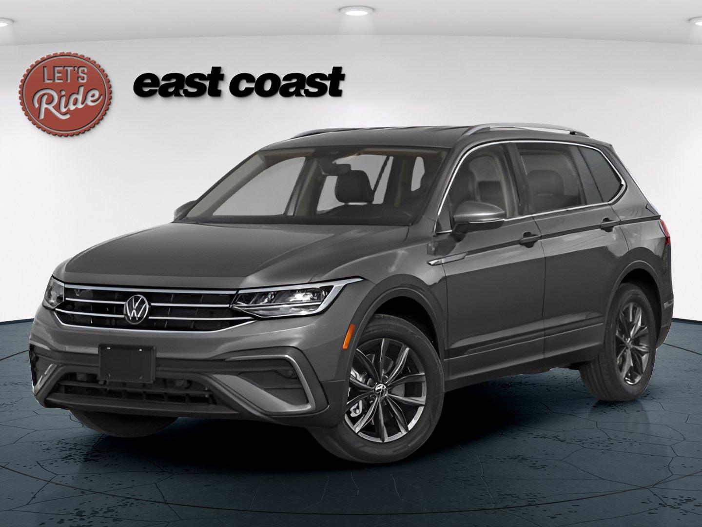 2022 Volkswagen Tiguan 2.0T SE's photo