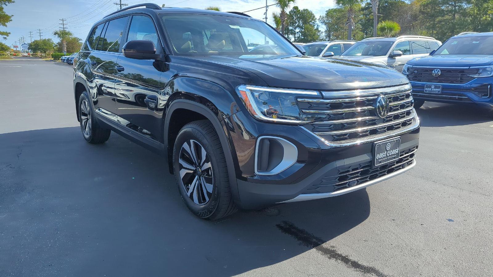 2026 Volkswagen Atlas SE photo 3