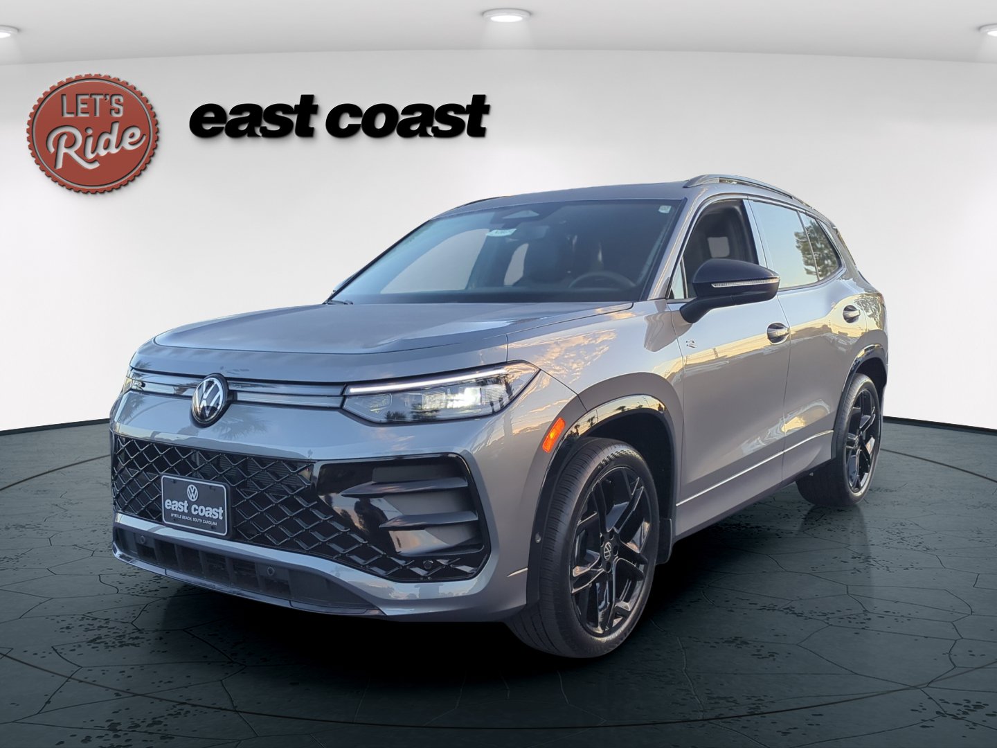 2026 Volkswagen Tiguan SE R-Line Black SUV