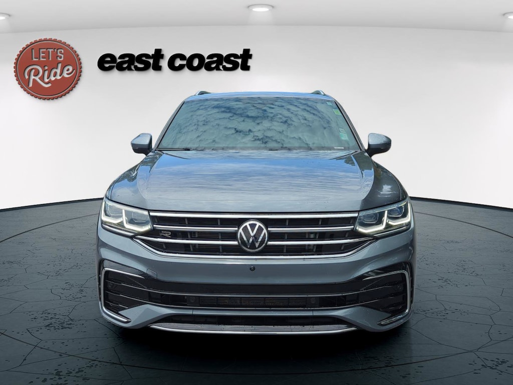Used 2022 Volkswagen Tiguan SEL R-Line SUV