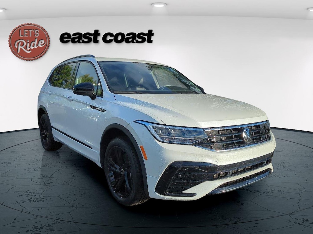 Certified 2023 Volkswagen Tiguan SE R-Line Black SUV