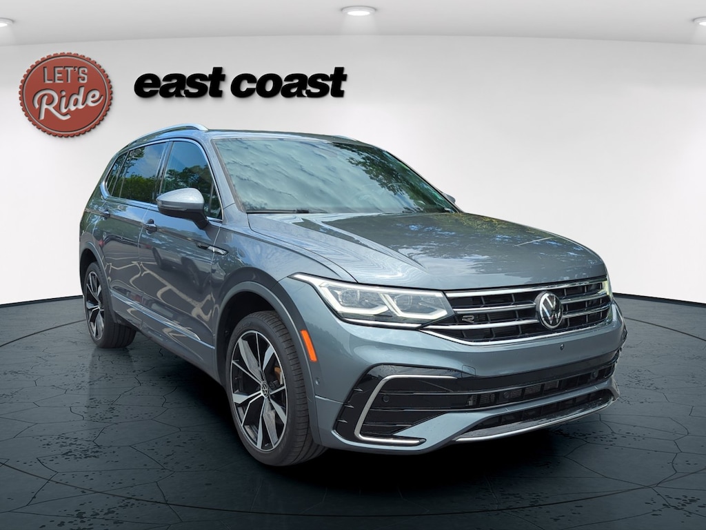 Used 2022 Volkswagen Tiguan SEL R-Line SUV