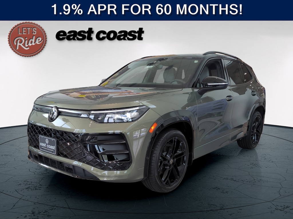 New 2026 Volkswagen Tiguan 2.0T SE R-Line Black SUV