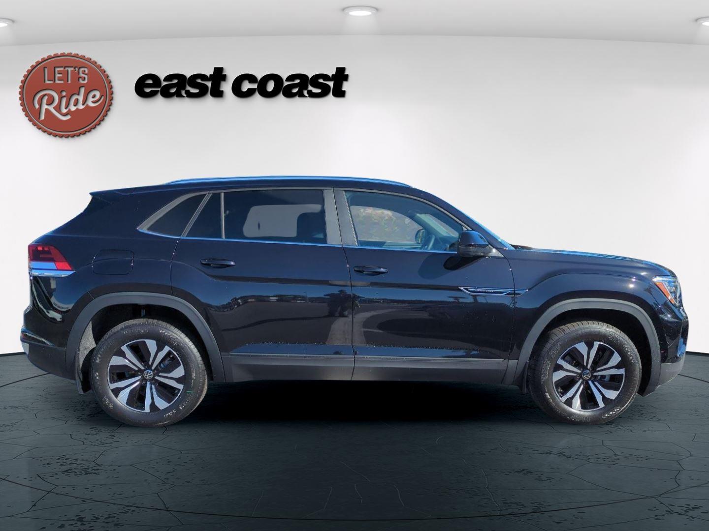 2026 Volkswagen Atlas Cross Sport SE photo 4