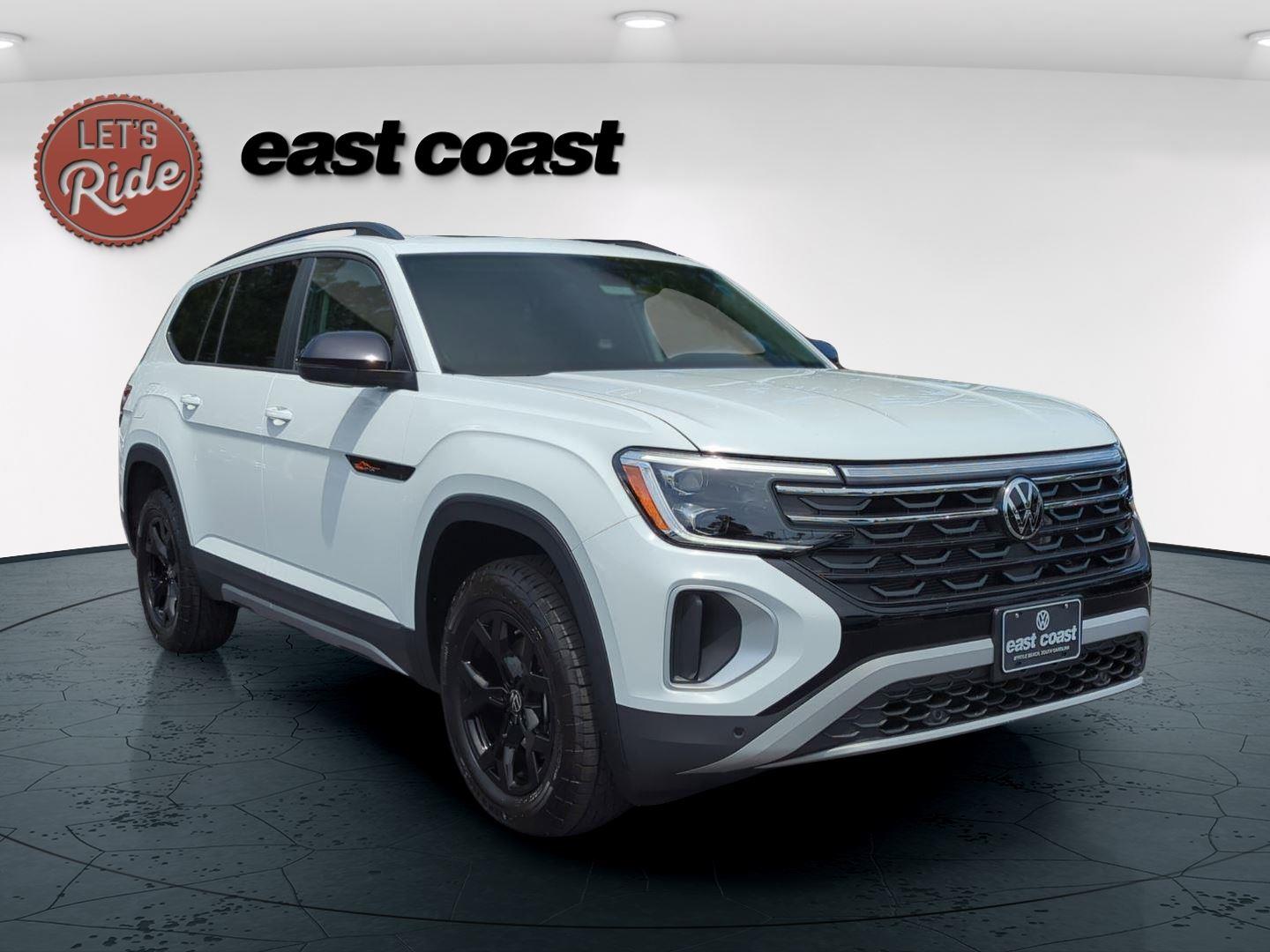 2025 Volkswagen Atlas Peak Edition SE photo 3