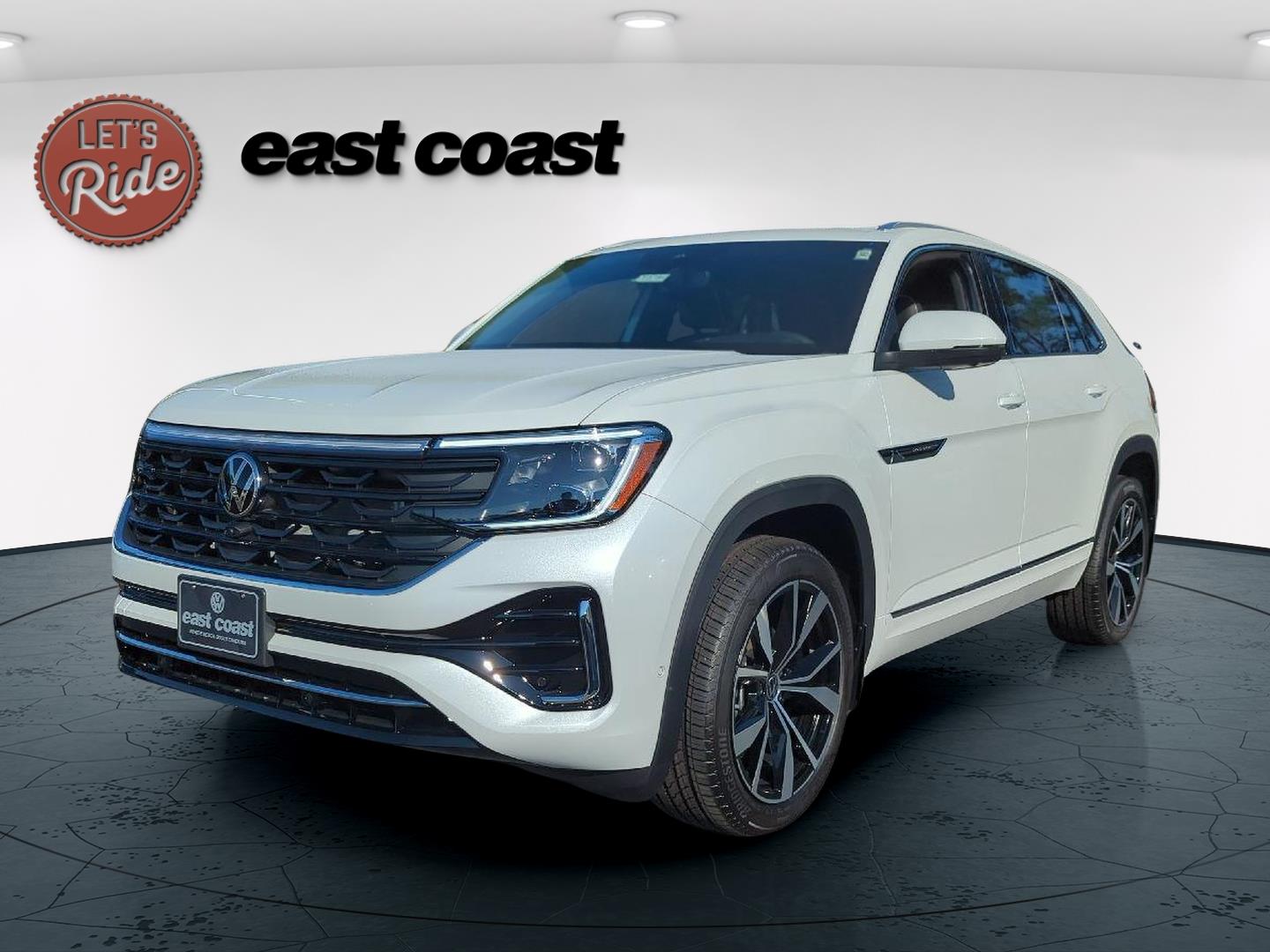 2026 Volkswagen Atlas Cross Sport SEL Premium R-LINE's photo