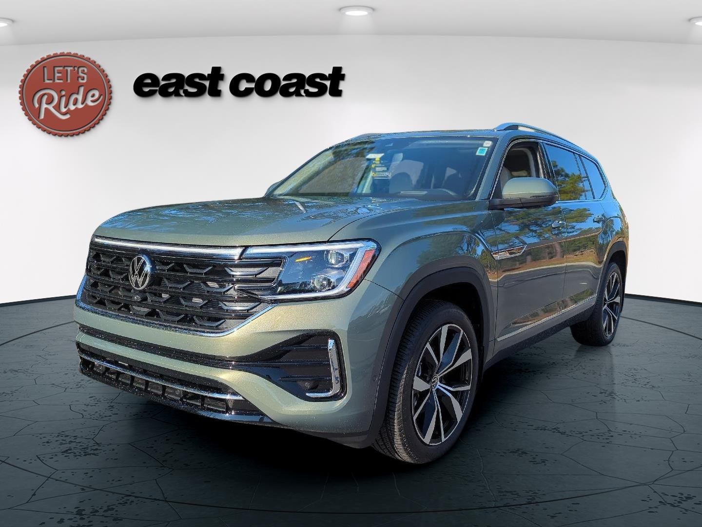 2026 Volkswagen Atlas SEL Premium R-Line's photo