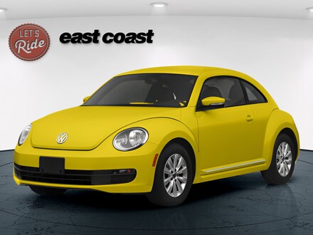 2014 Volkswagen Beetle 2.5L w/Sun Hatchback