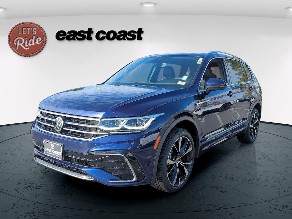 Certified 2022 Volkswagen Tiguan SEL R-Line SUV