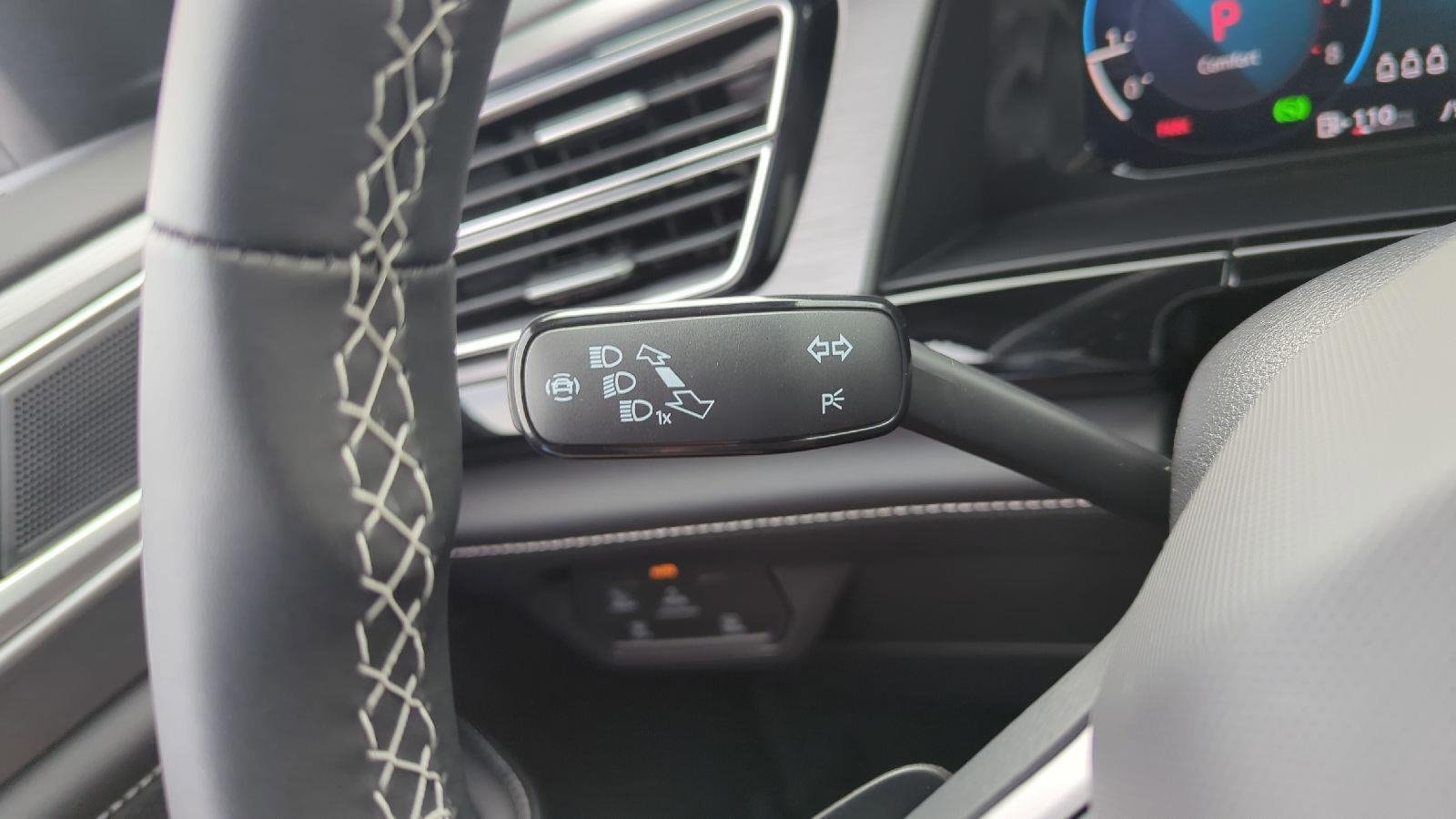 2026 Volkswagen Atlas Cross Sport SE w/Tech - Photo 25