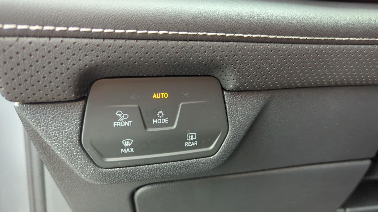 2026 Volkswagen Atlas Cross Sport SE w/Tech - Photo 21