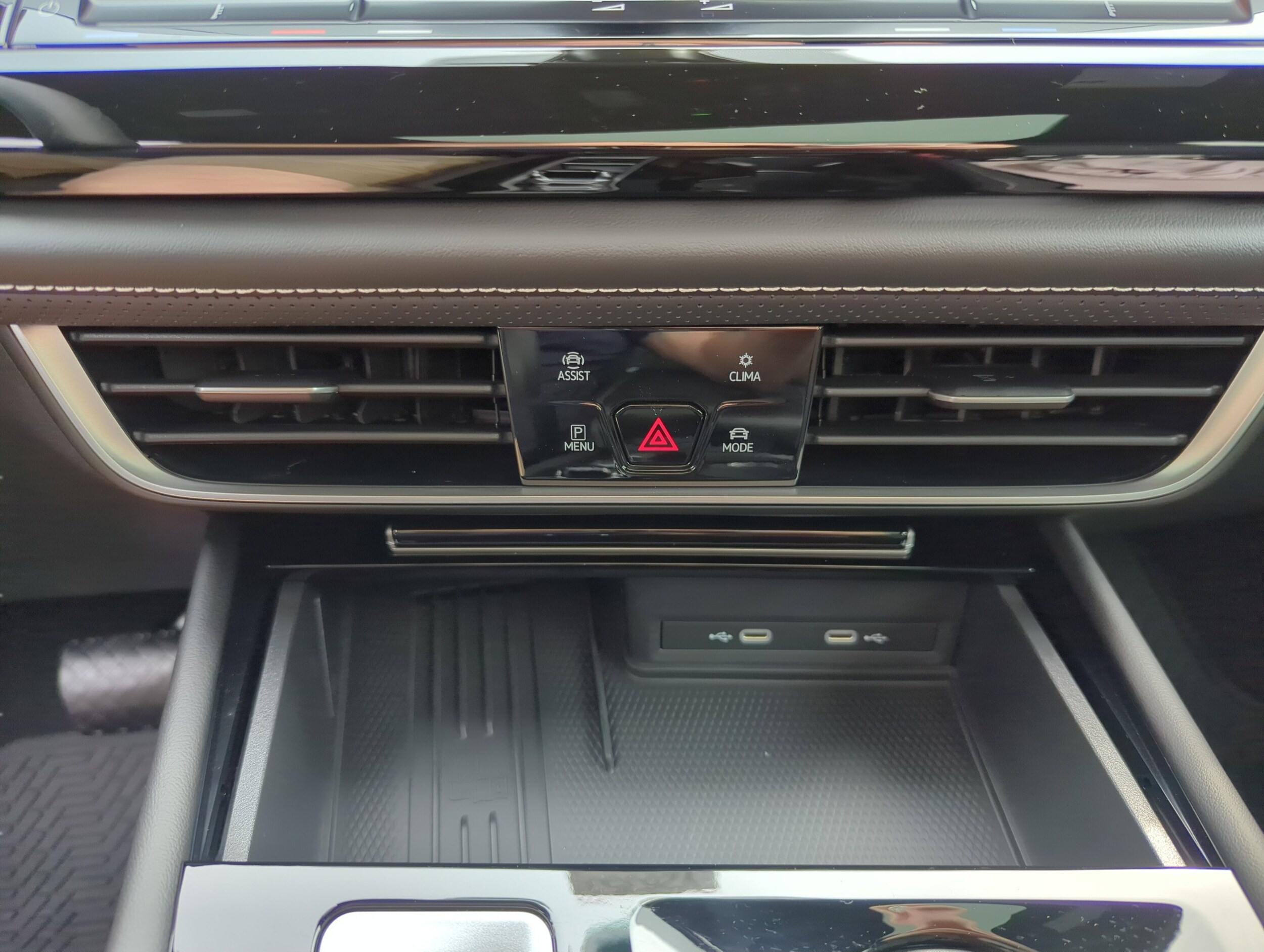 2026 Volkswagen Atlas Cross Sport SE w/Tech - Photo 26