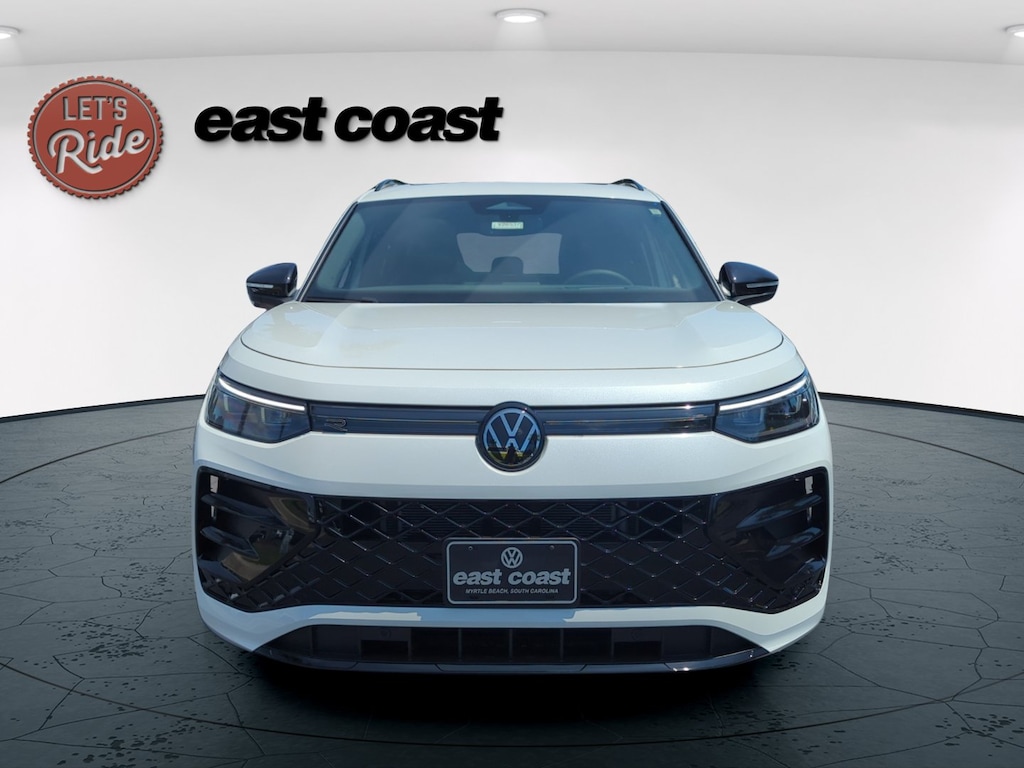 New 2026 Volkswagen Tiguan SE R-Line Black SUV