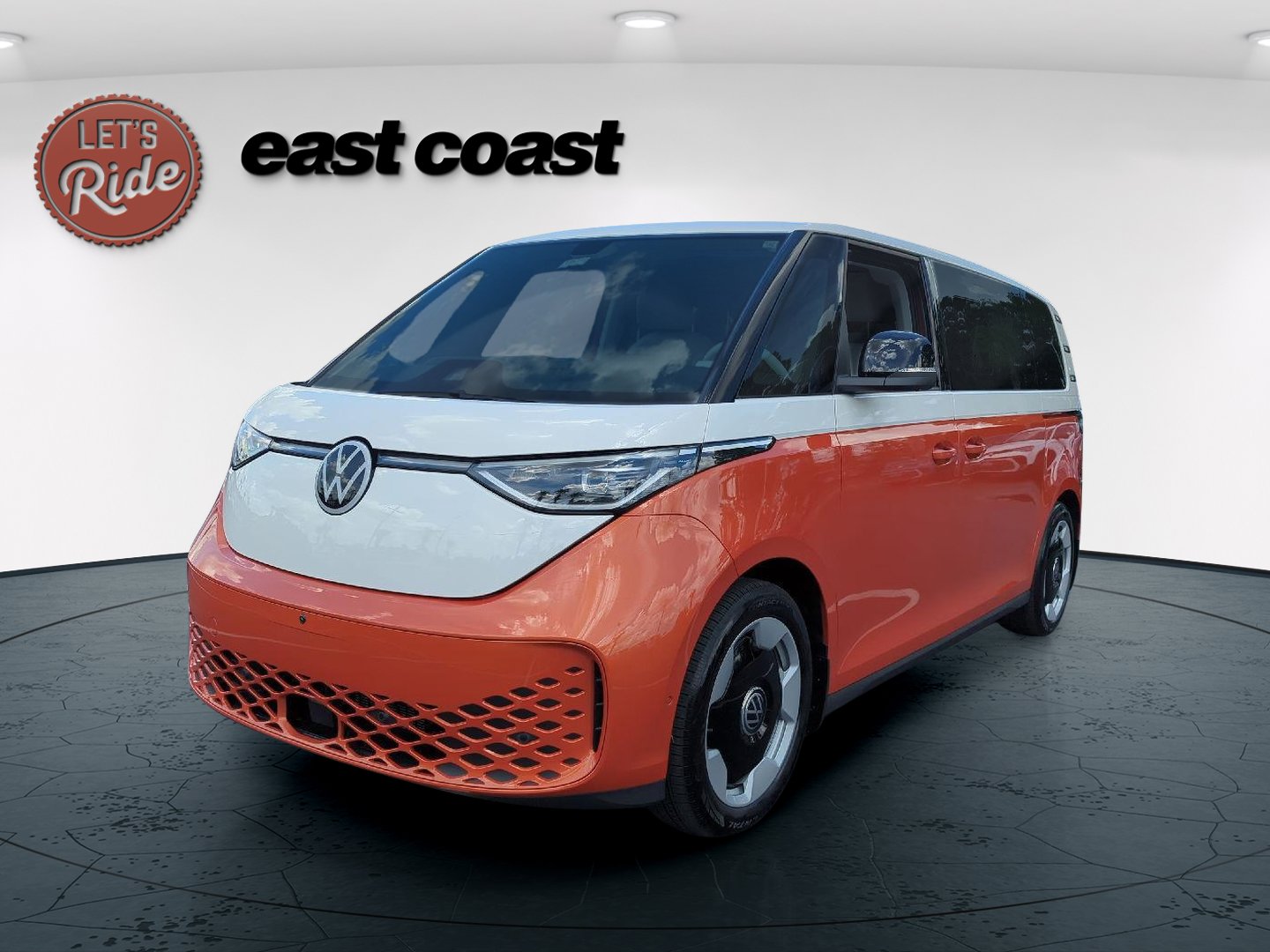 2025 Volkswagen ID. Buzz Pro S Plus Two-Tone's photo