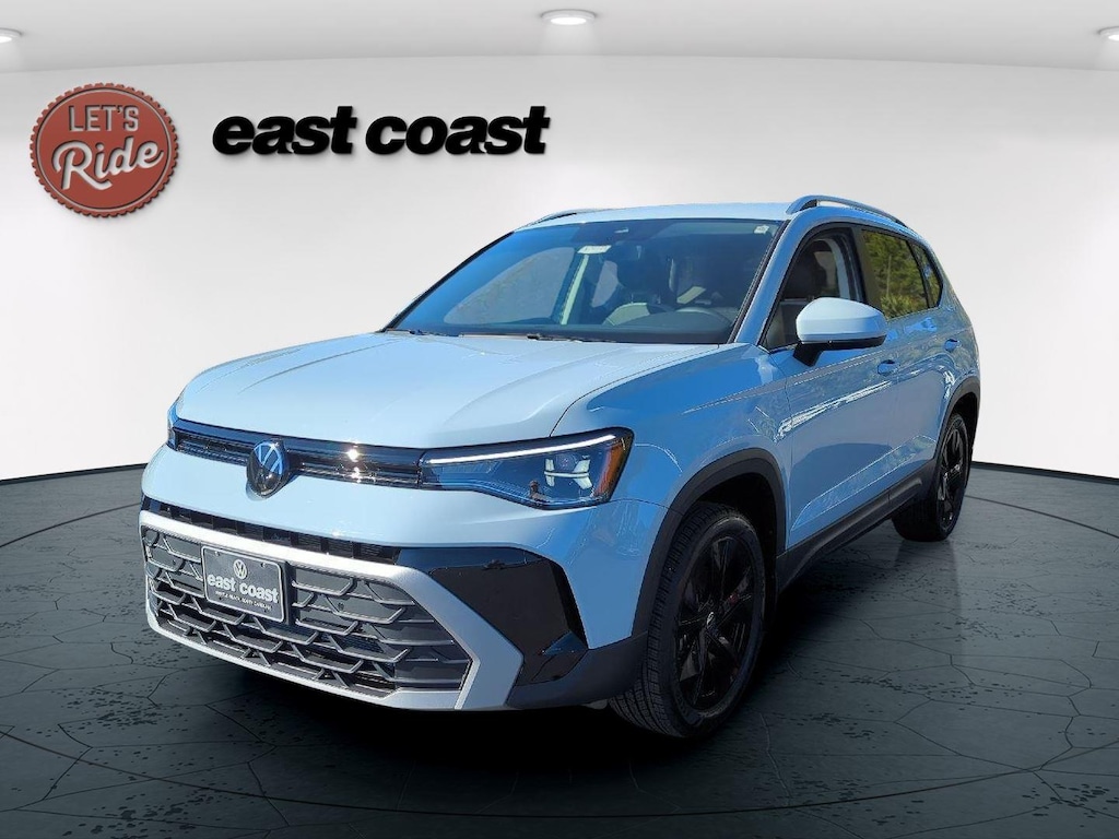 New 2026 Volkswagen Taos SE SUV