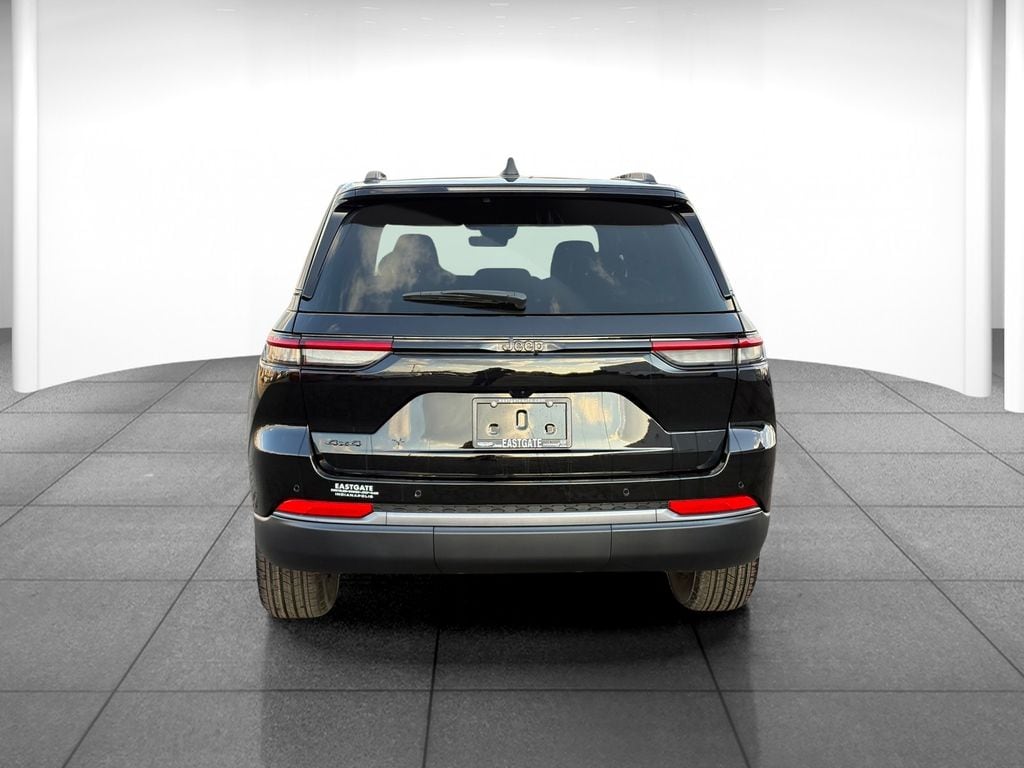 2026 Jeep Grand Cherokee Laredo - Photo 6