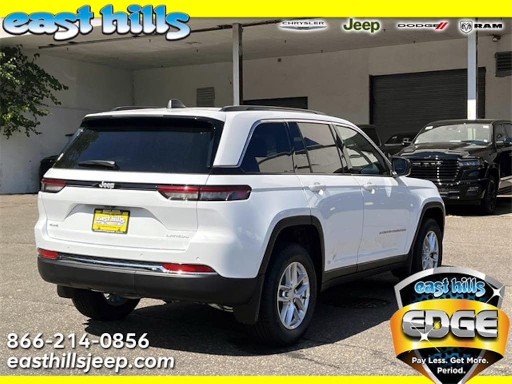 New 2025 Jeep Grand Cherokee LAREDO X 4X4 Sport Utility